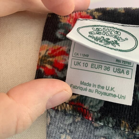 Vintage LS Laura Ashley floral needlecord cotton dress, US6 - Picture 10 of 11